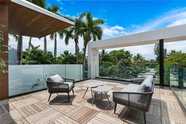 $90,000 | 1369 North Venetian Way, Miami, FL 33139