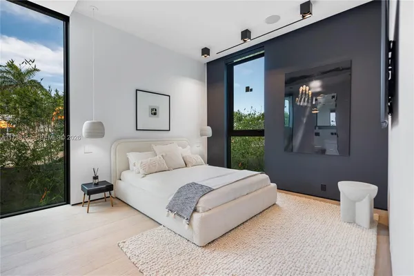 $90,000 | 1369 North Venetian Way, Miami, FL 33139