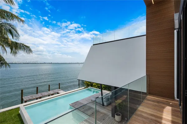 $90,000 | 1369 North Venetian Way, Miami, FL 33139