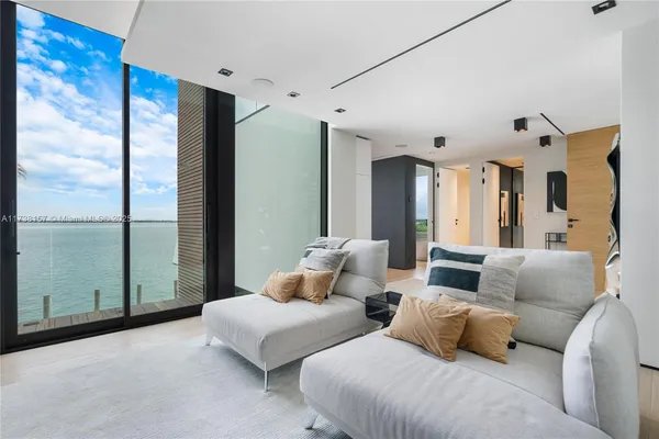 $90,000 | 1369 North Venetian Way, Miami, FL 33139