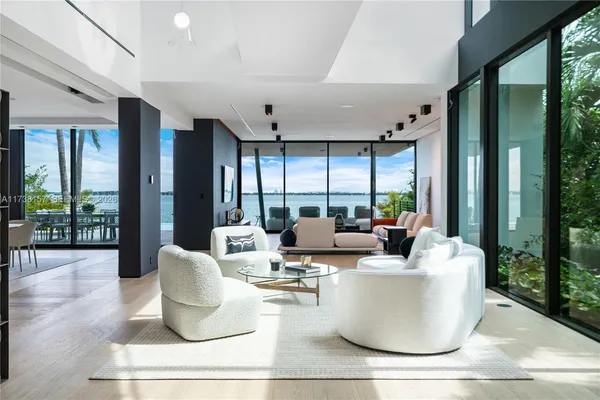 $90,000 | 1369 North Venetian Way, Miami, FL 33139