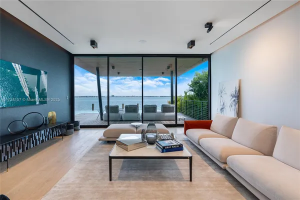 $90,000 | 1369 North Venetian Way, Miami, FL 33139