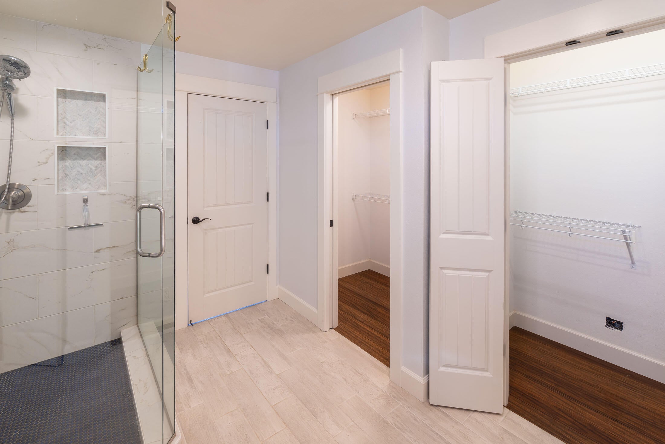 61151 Parrell Road Bend, OR 97702 - Photo 15 of 47 2 closets in the primary suite
