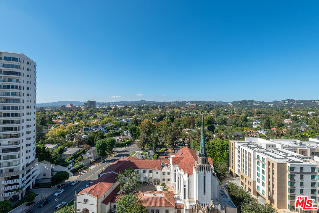 10490 Wilshire Boulevard, Unit 1206 Los Angeles, CA 90024 - Photo 36 of 44 a view of a city with tall buildings