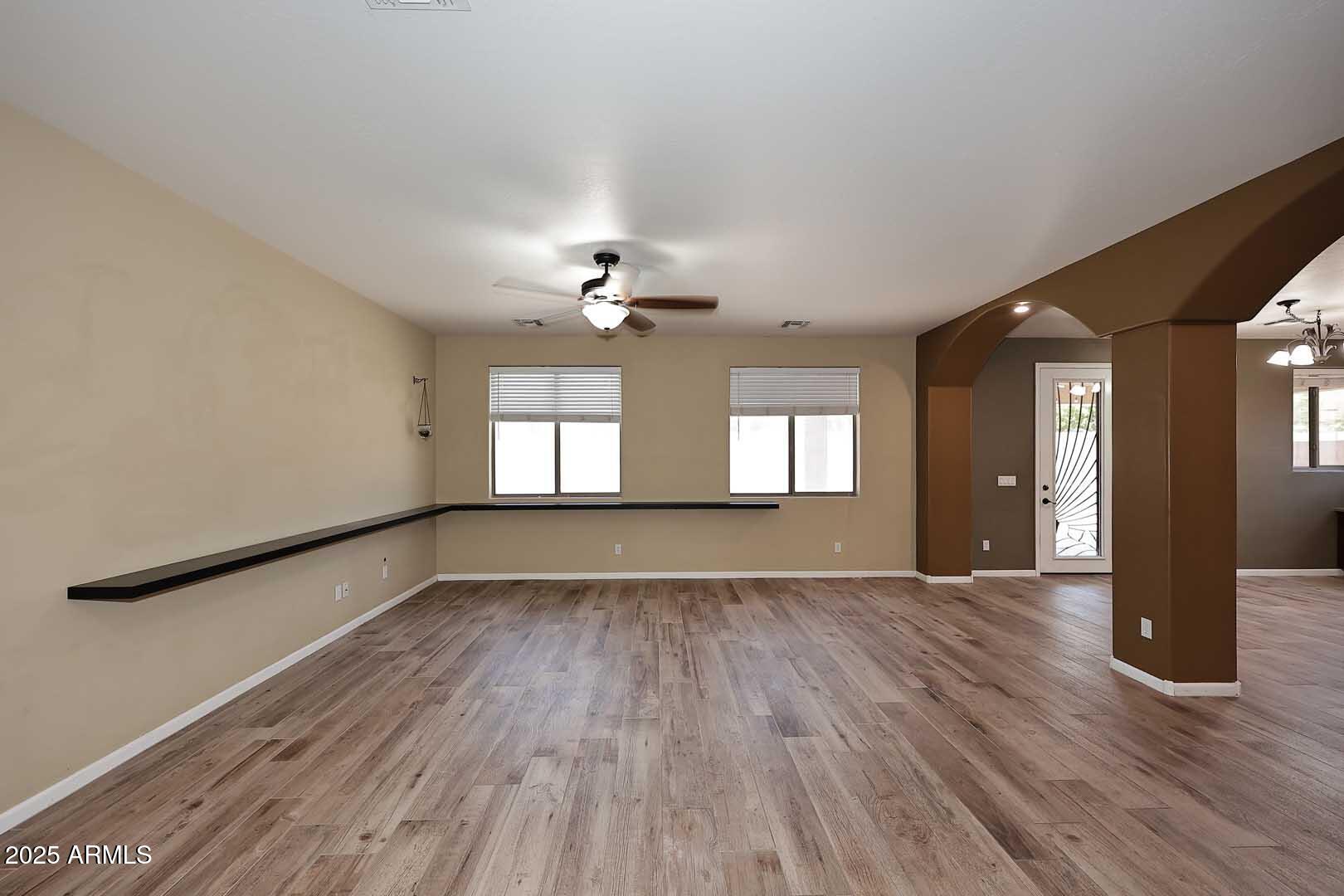 10916 East Cholla Road Mesa, AZ 85207 - Photo 9 of 52 Great Room