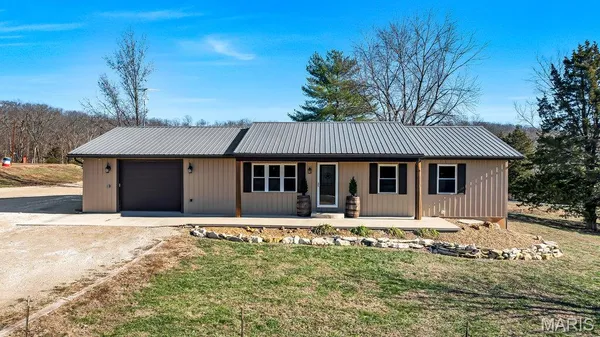$425,000 | 424 Wild Turkey Lane, Robertsville, MO 63072