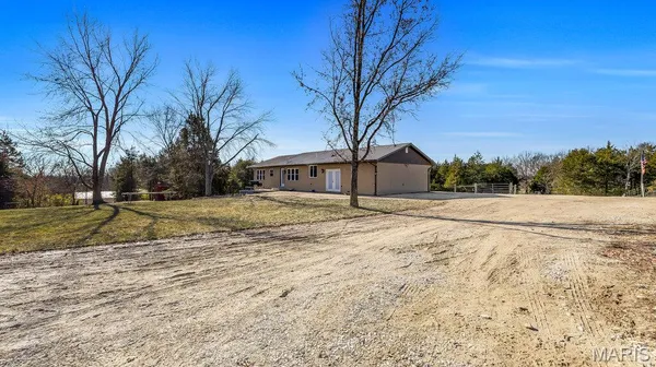 $425,000 | 424 Wild Turkey Lane, Robertsville, MO 63072