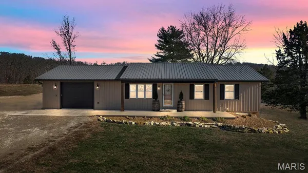 $425,000 | 424 Wild Turkey Lane, Robertsville, MO 63072