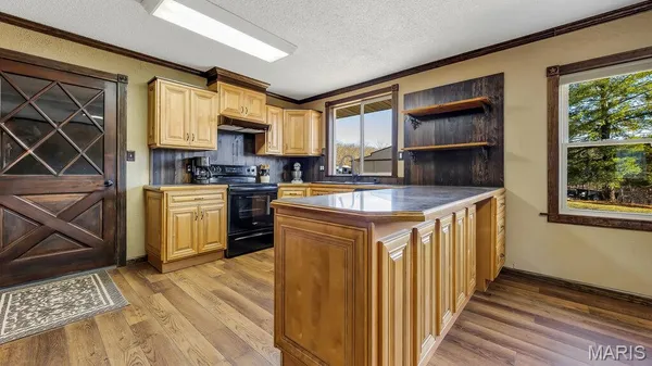 $425,000 | 424 Wild Turkey Lane, Robertsville, MO 63072