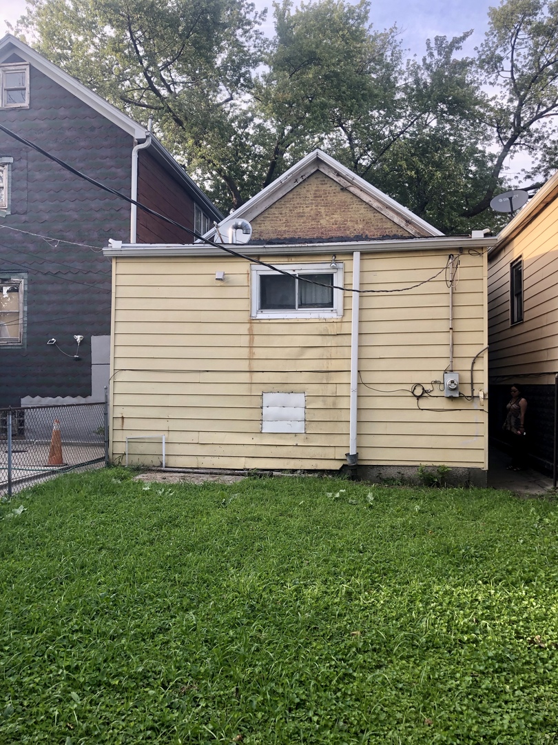 1009 West 47th Place Chicago, IL 60609 - Photo 5 of 6