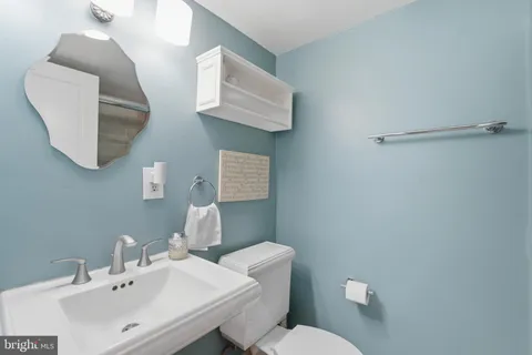 $1,050,000 | 2507 Toron Court, Alexandria, VA 22306