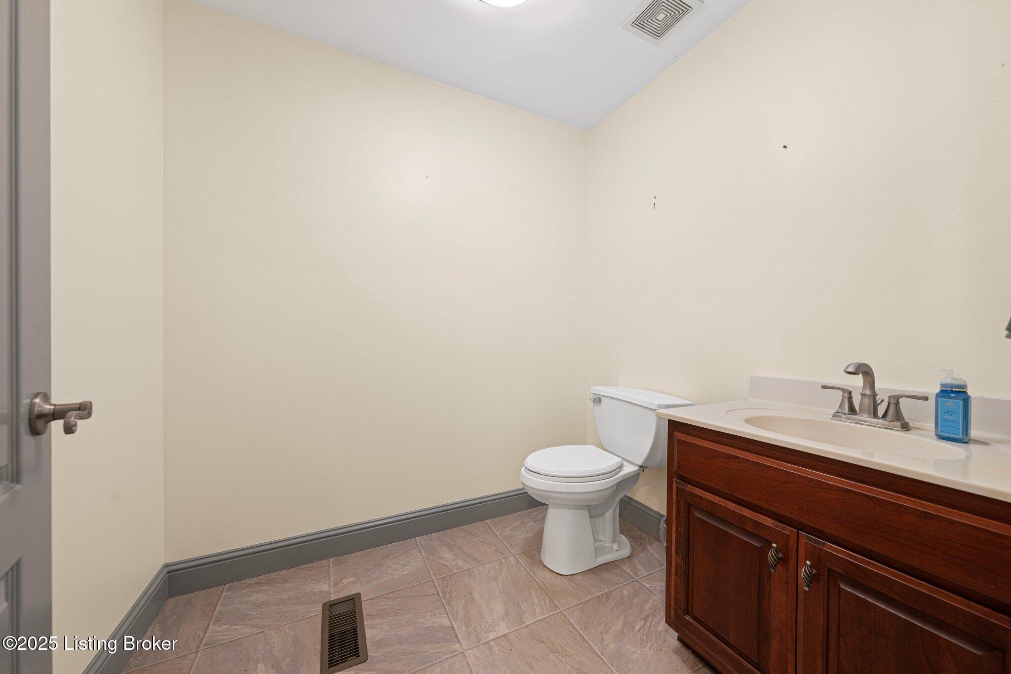 2530 Jock Road Leitchfield, KY 42754 - Photo 30 of 47 28-web-or-mls-DSC05527