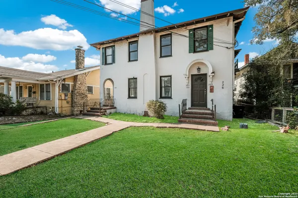 $1,300 | 226 East Huisache Avenue, Unit 101, San Antonio, TX 78212