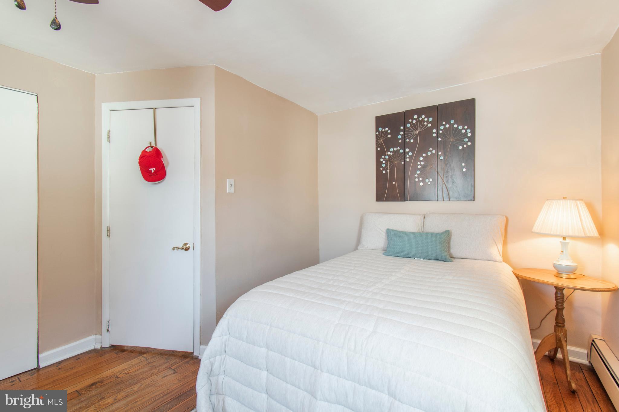 928 Kingsman Road Marcus Hook, PA 19061 - Photo 16 of 30 First floor bedroom