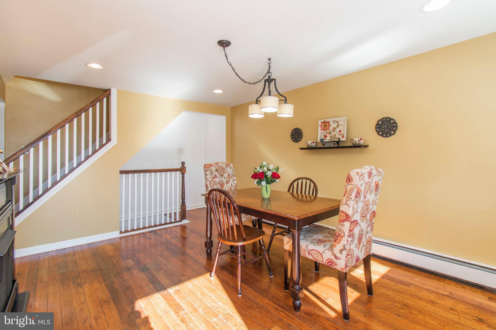 928 Kingsman Road Marcus Hook, PA 19061 - Photo 3 of 30 Easy access to lower finished level