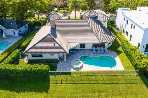 $3,295,000 | 5734 Paddington Way, Boca Raton, FL 33496