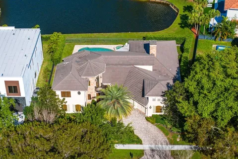 $3,295,000 | 5734 Paddington Way, Boca Raton, FL 33496