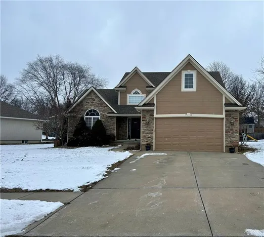 $390,000 | 1710 Rockwater Lane, Kearney, MO 64060