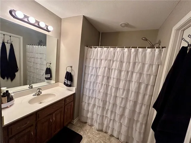 $390,000 | 1710 Rockwater Lane, Kearney, MO 64060