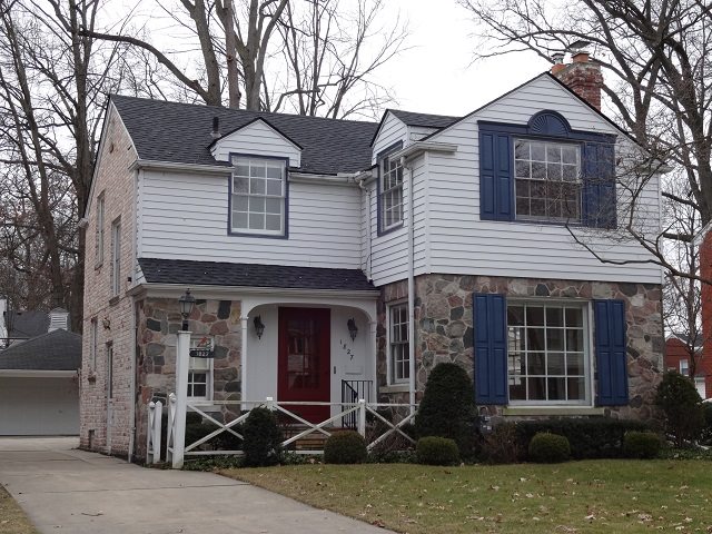 1827 Littlestone Road Grosse Pointe, MI 48236 - Photo 3 of 24 31369416-2.JPG