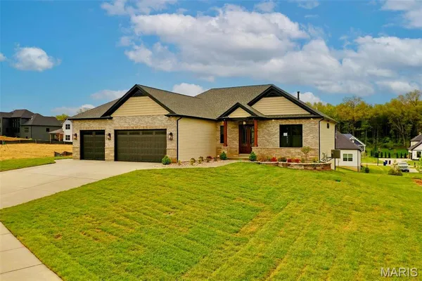 $439,000 | 1 Sherwood @ Stone Canyon, Foristell, MO 63348