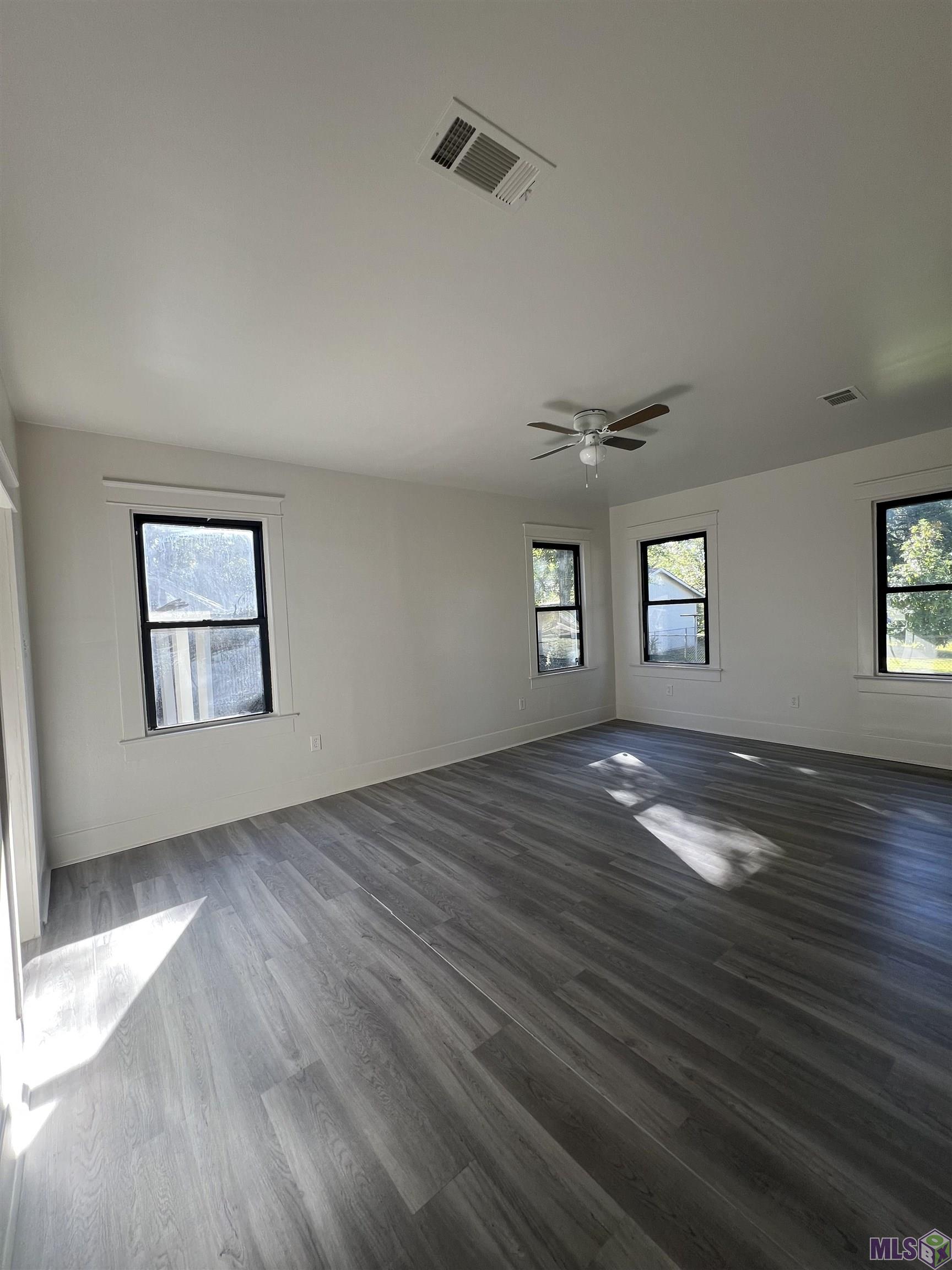 3040 Madison Avenue Baton Rouge, LA 70802 - Photo 4 of 7 Gallery Image 4