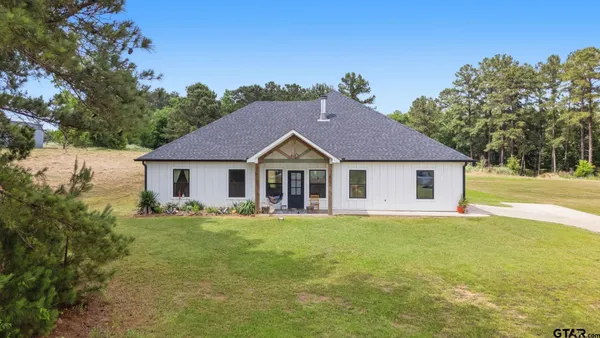 $295,000 | 10374 Highway 204, Cushing, TX 75760