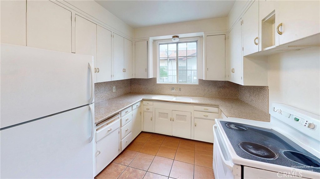 6014 Elenor Street Riverside, CA 92506 - Photo 8 of 17