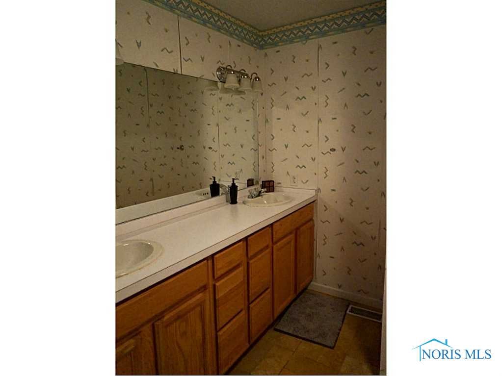 5758 Webster Road Sylvania, OH 43560 - Photo 14 of 17 Gallery Image 14