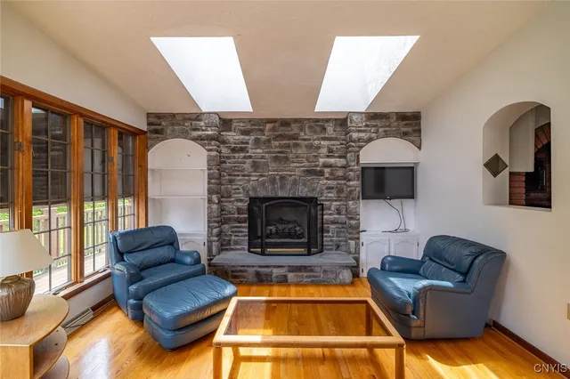 $264,900 | 21 Hillside Avenue, New Hartford, NY 13413