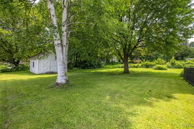 $264,900 | 21 Hillside Avenue, New Hartford, NY 13413