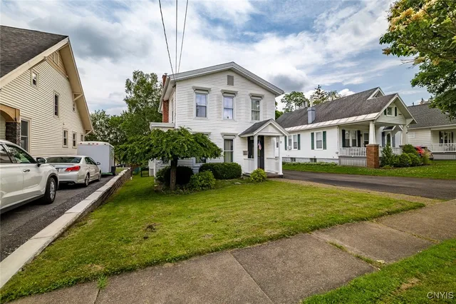 $264,900 | 21 Hillside Avenue, New Hartford, NY 13413