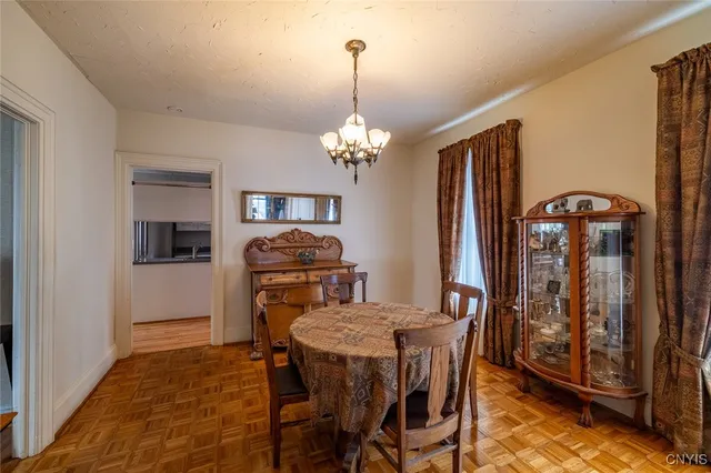 $264,900 | 21 Hillside Avenue, New Hartford, NY 13413