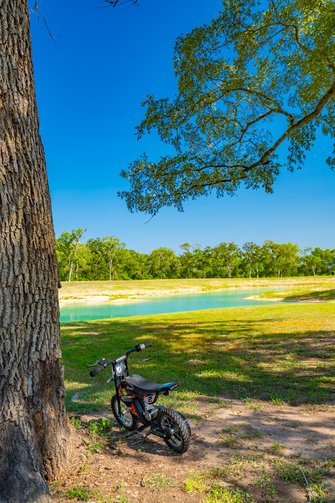 1301 County Road 218 Weimar, TX 78962 - Photo 46 of 55 a view of an ocean from a balcony