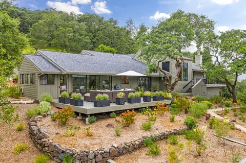 $1,348,000 | 401 Oak Brook Place, Santa Rosa, CA 95409