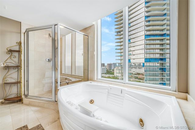 $2,147,000 | 18911 Collins Avenue, Unit 2501, Sunny Isles Beach, FL 33160