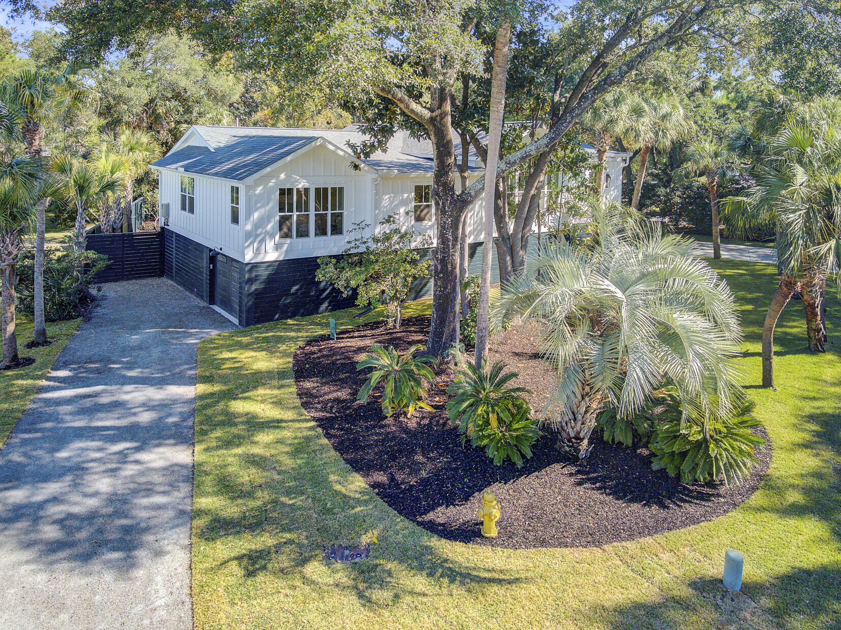 257 Forest Trail Isle of Palms, SC 29451 - Photo 14 of 103 13_13_mls