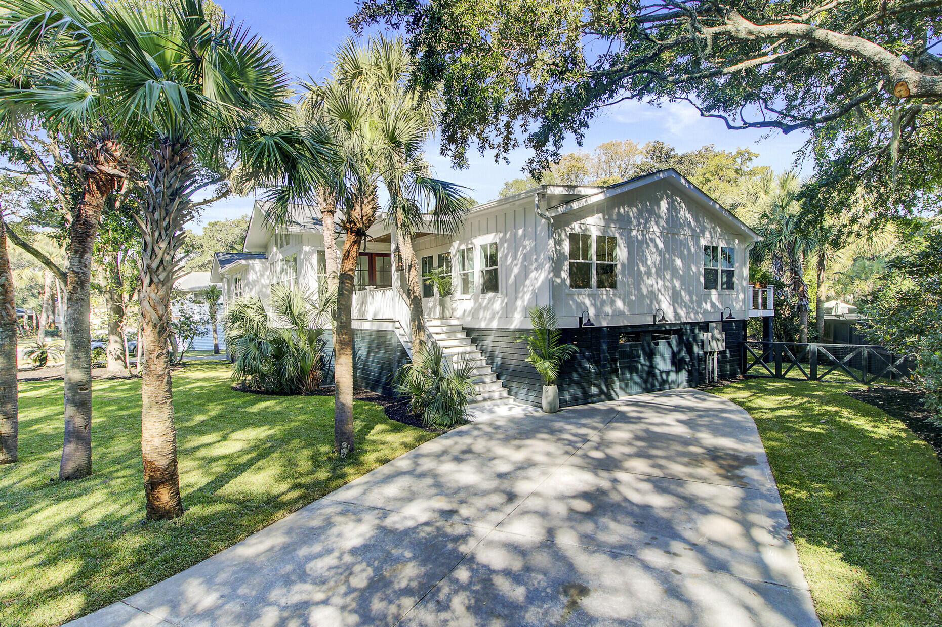 257 Forest Trail Isle of Palms, SC 29451 - Photo 4 of 103 20_20_mls