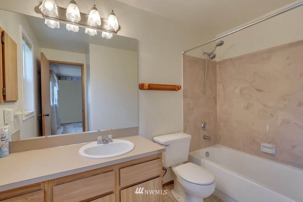 2513 Mill Avenue South Renton, WA 98055 - Photo 12 of 24 Gallery Image 12