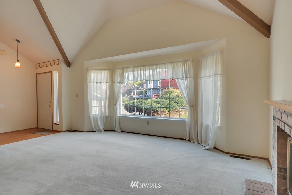 2513 Mill Avenue South Renton, WA 98055 - Photo 5 of 24 Gallery Image 5