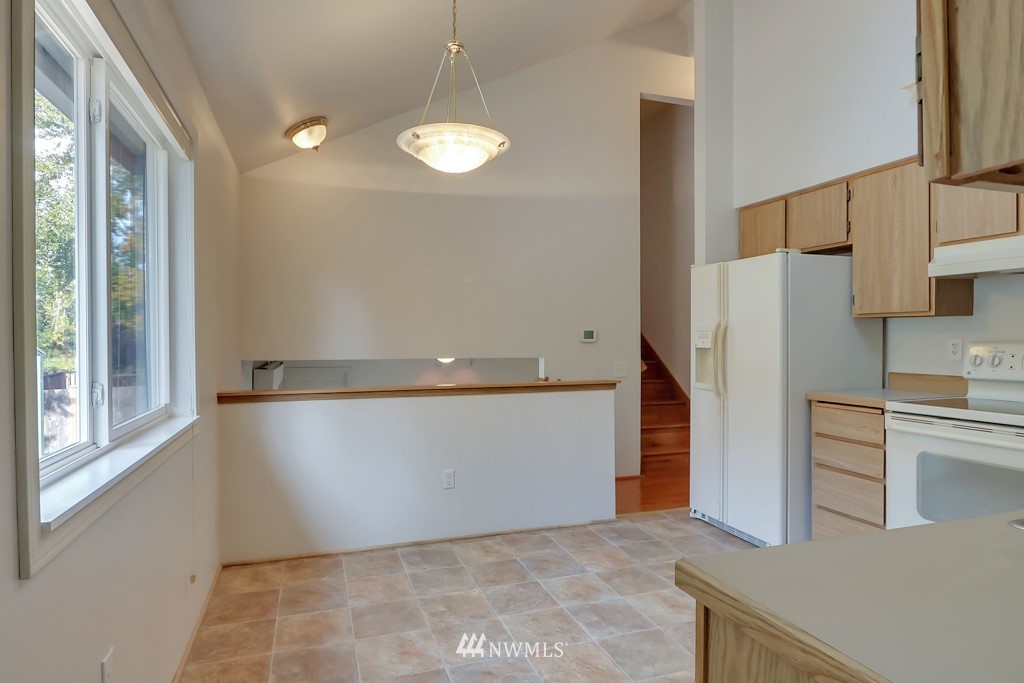 2513 Mill Avenue South Renton, WA 98055 - Photo 9 of 24 Gallery Image 9