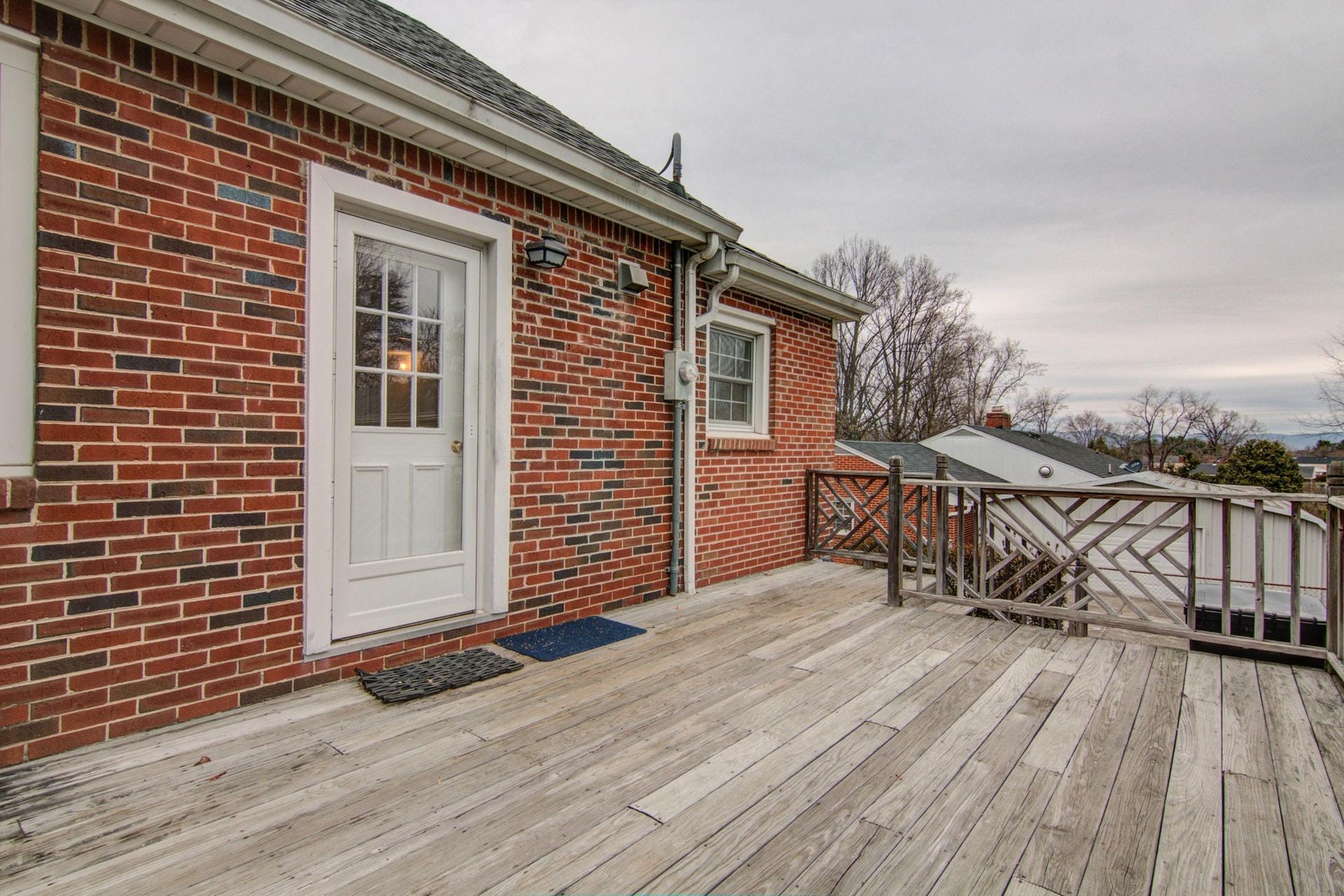 3206 Oakdale Road Southwest Roanoke, VA 24018 - Photo 25 of 34 026-263573-IMG_4898_899_900_901_902_6077