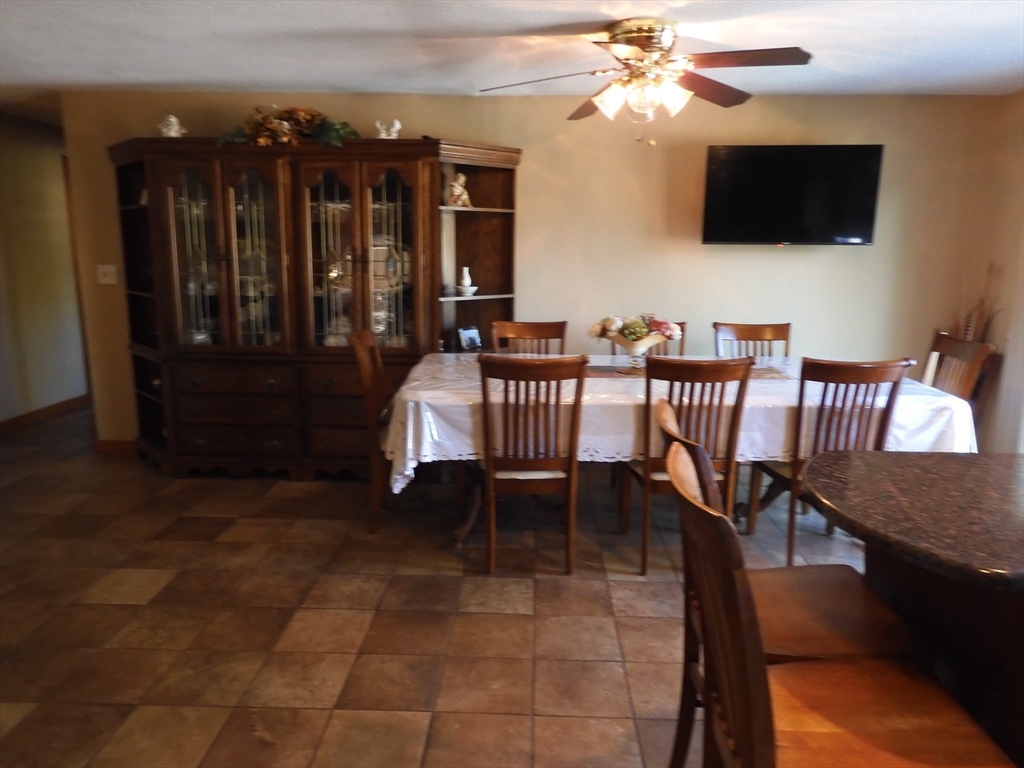 22 Derry Road Methuen, MA 01844 - Photo 15 of 38 Gallery Image 15
