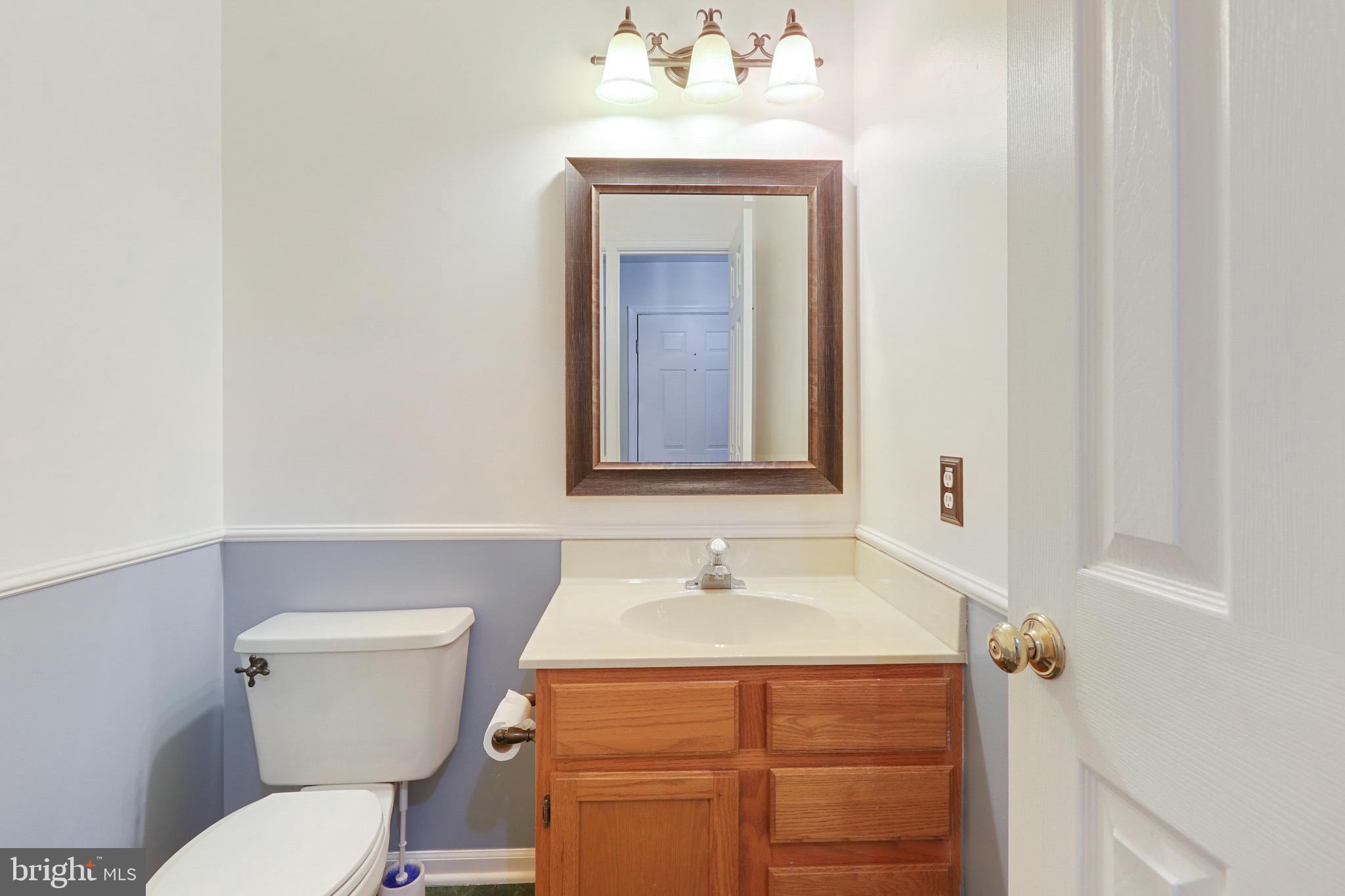 5306 Kelmscot Road Baltimore, MD 21237 - Photo 14 of 35 Powder Room