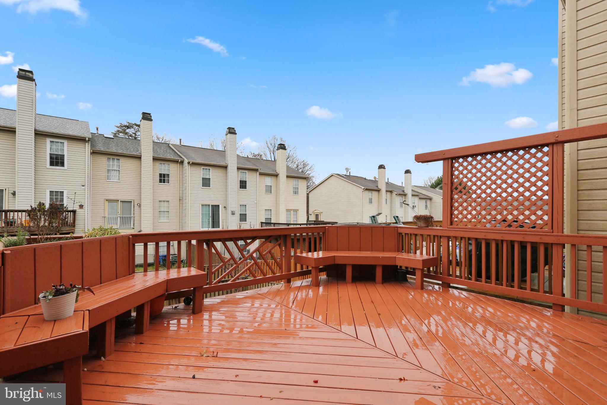 5306 Kelmscot Road Baltimore, MD 21237 - Photo 29 of 35 Rear Deck