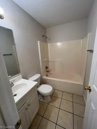 $925 | 220 Pitts Street, Unit A, Kernersville, NC 27284