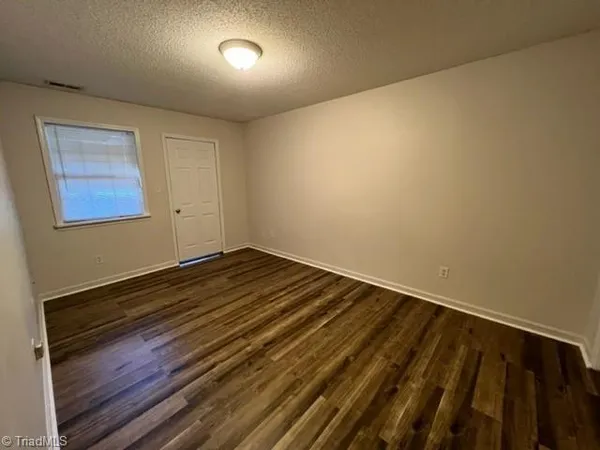 $925 | 220 Pitts Street, Unit A, Kernersville, NC 27284