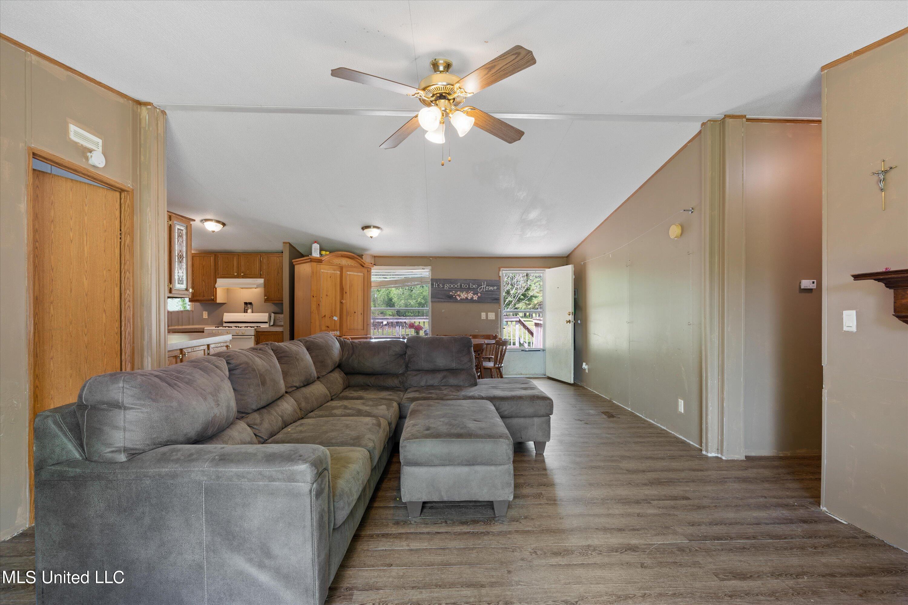 260 Leewood Road Holly Springs, MS 38635 - Photo 9 of 22 08-DSC2916