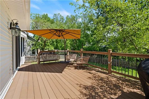 $470,000 | 9413 Hall Drive, Lenexa, KS 66219