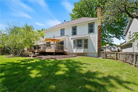 $470,000 | 9413 Hall Drive, Lenexa, KS 66219